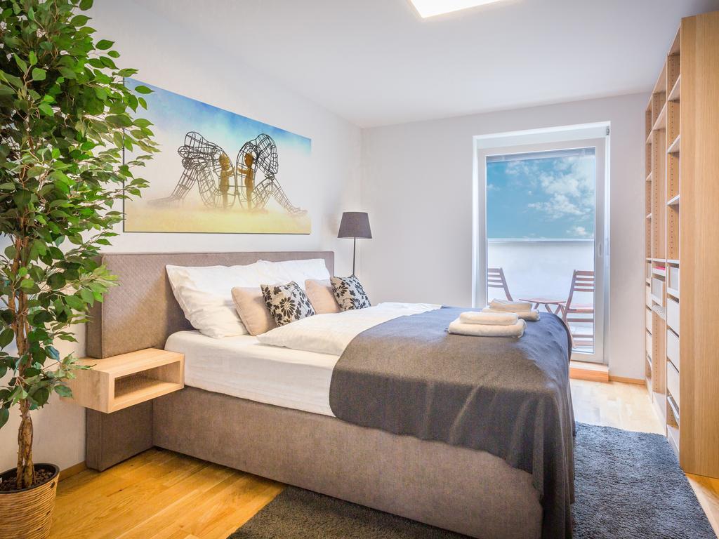 Sky9 Penthouse Apartments Wenen Buitenkant foto